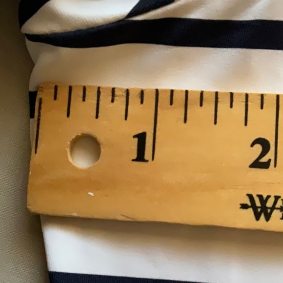 Lands’ End Nautical Horizontal Stripes Crew Neck Rash Guard UPE Swim Tee Size L - Picture 7 of 10